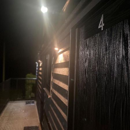 Comus Inn Selby Bagian luar foto